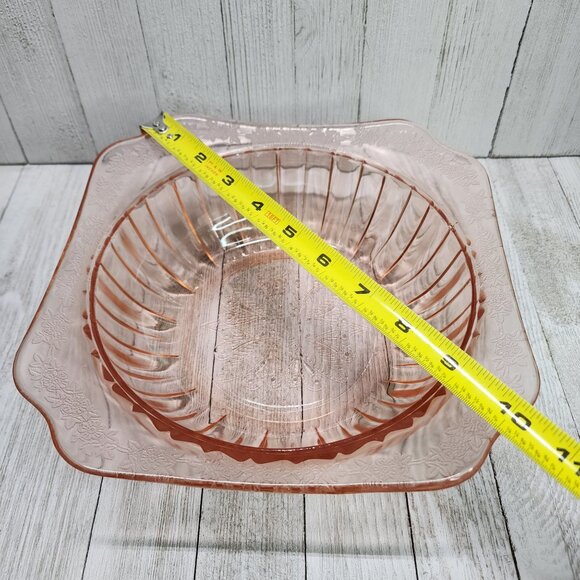 Vintage Pink Depression Glass Serving Bowl 10" with Floral Leaves Etching Design - Picture 6 of 6